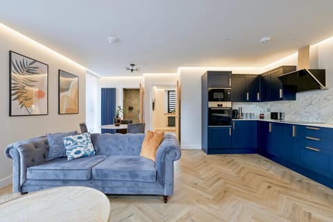 Living room, Seating area, Dining area, stove