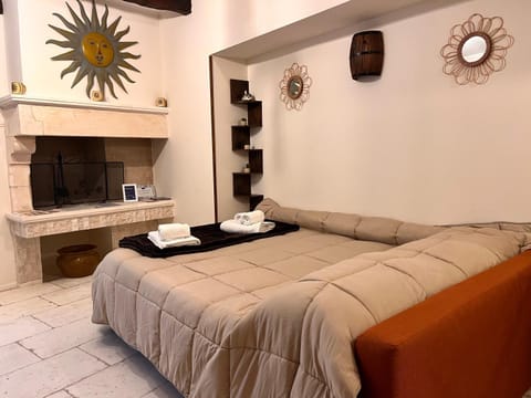 Bed, Living room, Photo of the whole room