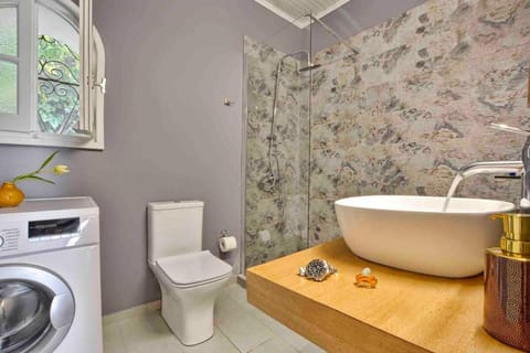 Jerry Afro 2 House in Corfu