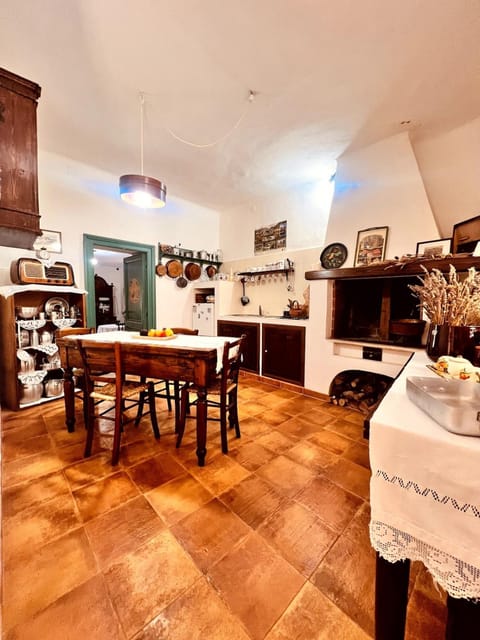 La casa di Nonna Carissima House in Villalago