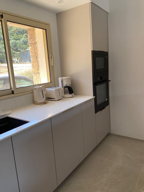 Charming stone villa with pool Villa in Bonifacio