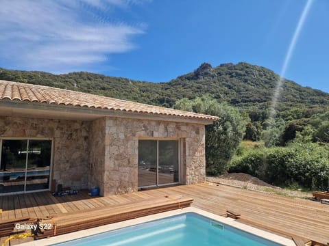 Charming stone villa with pool Villa in Bonifacio