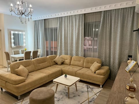 Living room, Seating area, Dining area, minibar