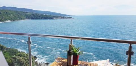 Day, Natural landscape, View (from property/room), Balcony/Terrace, Mountain view, Sea view