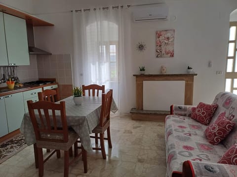 Kitchen or kitchenette, Living room, Dining area, stove