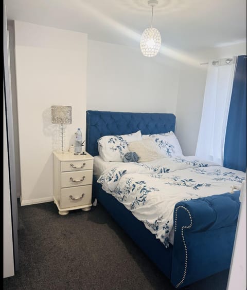 Stylish 3BR Home in High Wycombe Vacation rental in High Wycombe