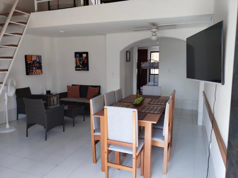 Communal lounge/ TV room, Dining area