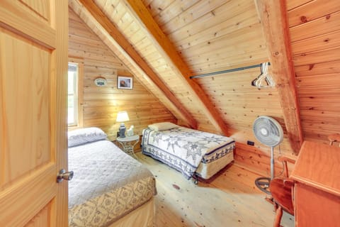 UP Badger Lodge BnB-Loft Family Bed and Breakfast in Wisconsin
