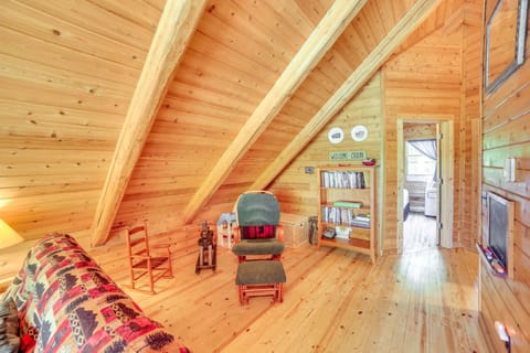 UP Badger Lodge BnB-Loft Family Bed and Breakfast in Wisconsin
