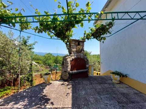 Property building, BBQ facilities