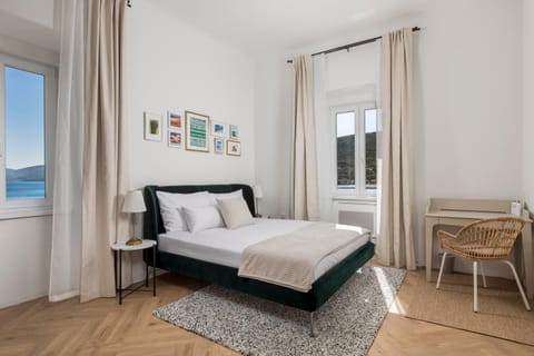 Bedroom, Sea view