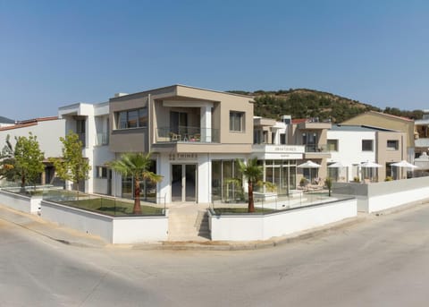 Thines Comfort Living Apartment hotel in Nea Peramos