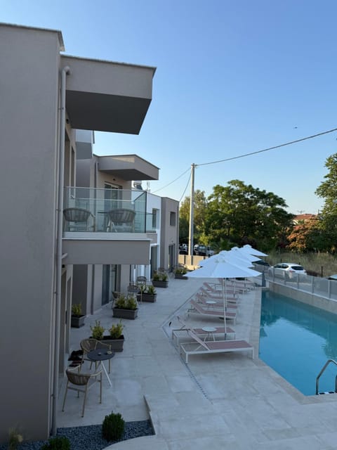 Thines Comfort Living Apartment hotel in Nea Peramos