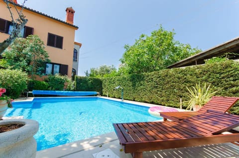Patio, Swimming pool