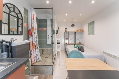 Property building, Living room, Bedroom