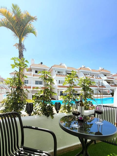 Balcony/Terrace, Pool view, Swimming pool
