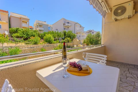 Balcony/Terrace, Dining area