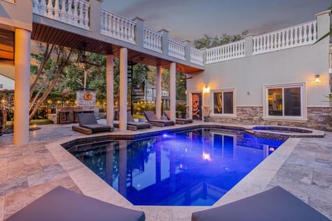 Patio, Day, Natural landscape, Hot Tub, Balcony/Terrace, Pool view, Swimming pool, Swimming pool, Inner courtyard view, fireplace, sunbed