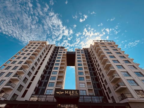 Property building, Day