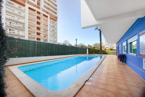 Property building, Day, Pool view, Swimming pool