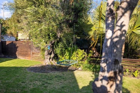 Spring, Day, Natural landscape, Garden, Garden view