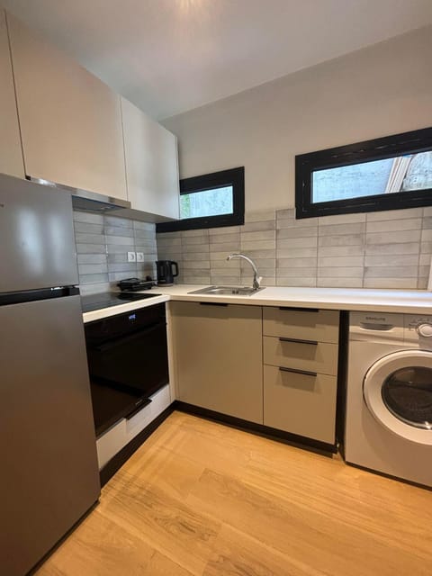 oven, stove, washing machine