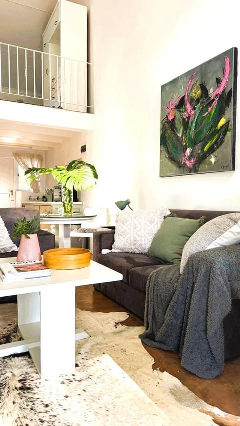 Lounge or bar