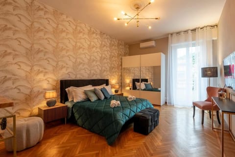 Luxury Center - Next to the Sea- Aria condizionata - Free Parking Apartment in Rapallo