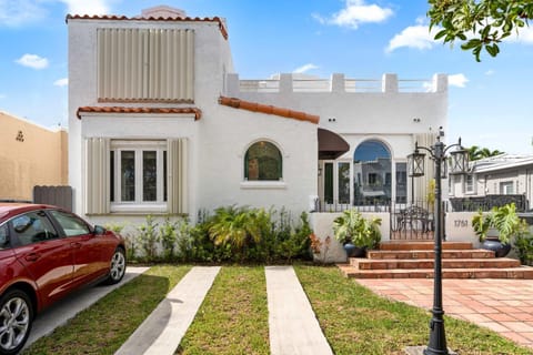 Havana Oh Na Na Unit A House in Coral Gables