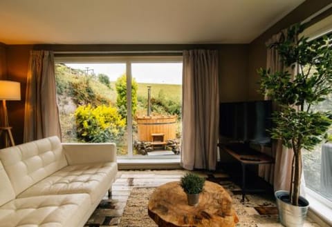 Waters Edge Spa Campground/ 
RV Resort in Northern Ireland