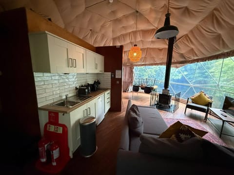 Waters Edge Spa Campground/ 
RV Resort in Northern Ireland