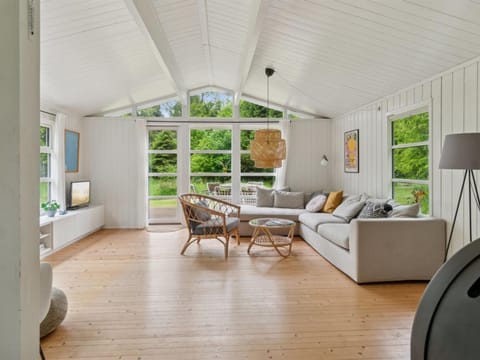 Holiday Home Sylvana - from the sea by Interhome House in Zealand