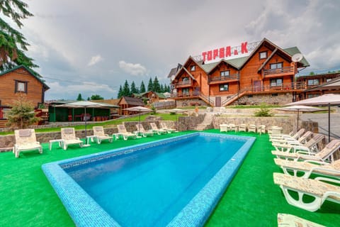 On site, Swimming pool