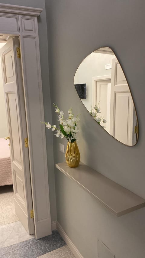 Photo of the whole room, wardrobe