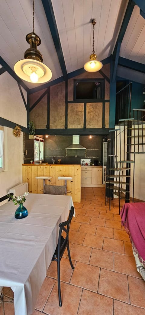 Kitchen or kitchenette, Living room, Dining area