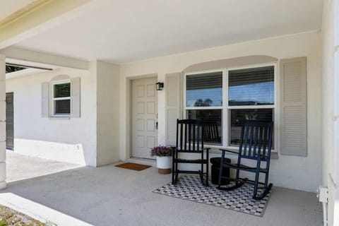 Modern 3 Bedroom, Wesley Chapel! House in Wesley Chapel