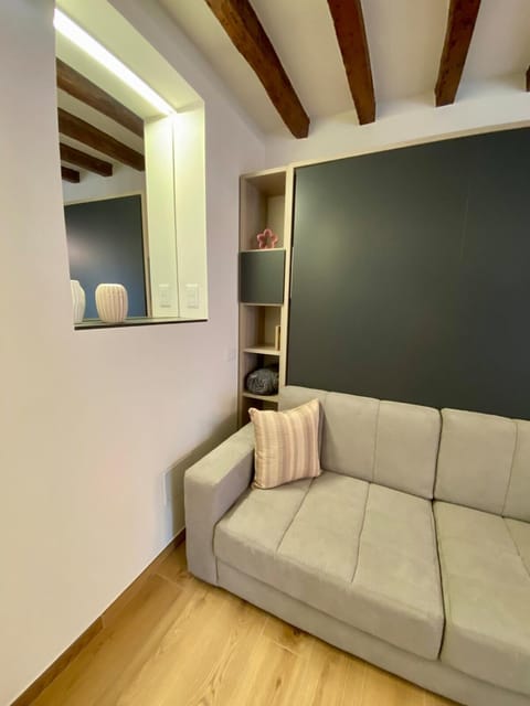 Zenone monolocale Reggio Emilia Historic Center Apartment in Reggio Emilia