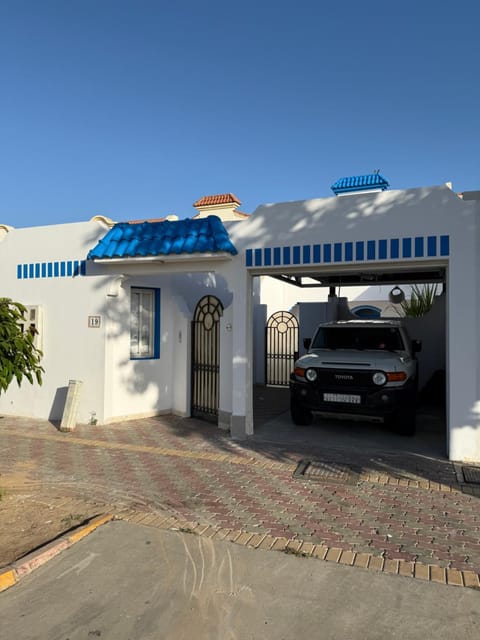 Property building, Parking
