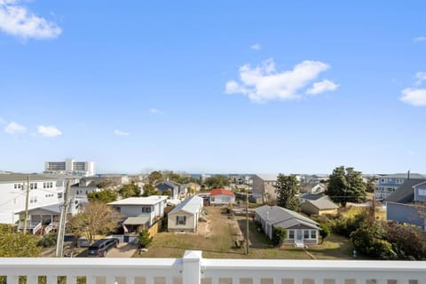 The Happy Place. Unit 1 House in Kure Beach