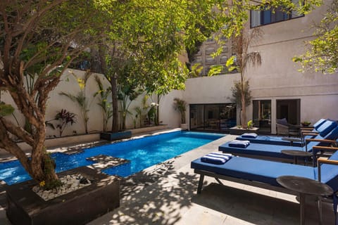 Swimming pool, Sunrise