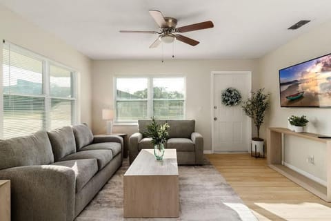 Spacious Zephyrhills Duplex #1 House in Zephyrhills