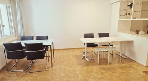 2 Room Beautiful Zurich City Center Downtown Flat with Balcony BIR - Self Checkin Apartment in Zurich City