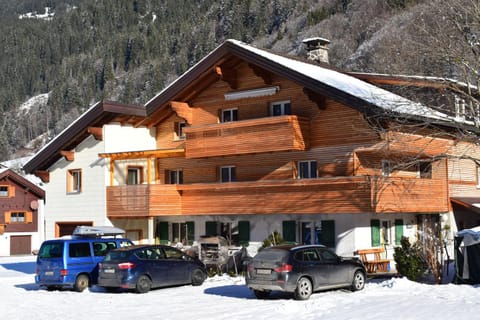 Property building, Winter