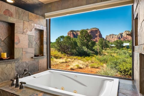 Exclusive Southwest Sanctuary with Amazing Views House in Village of Oak Creek