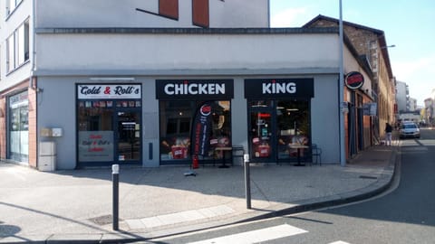 Day, Neighbourhood, Street view, Location