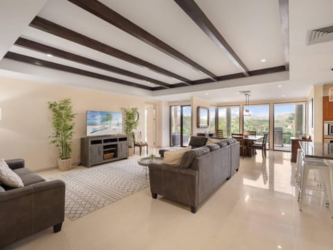 Communal lounge/ TV room, Living room