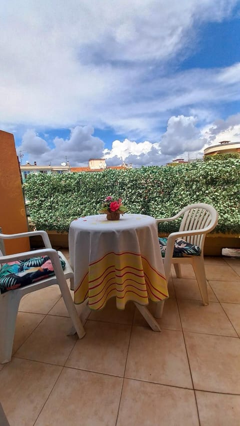 Balcony/Terrace, Balcony/Terrace