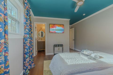 Lake House near Lookout Mt - Theater, Gym & Arcade Apartment in Trenton