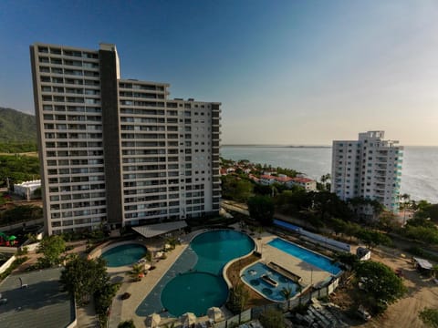 Property building, Natural landscape, Bird's eye view, Pool view, Sea view, Swimming pool