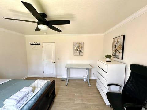 Intern Choice Cozy 2B2B House nearby Apple Park Villa in Santa Clara